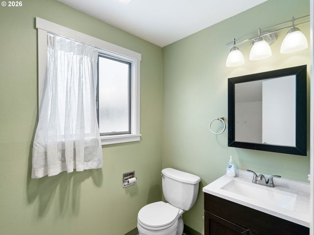13422 Se MCGILLIVRAY Blvd, Vancouver, WA 98683