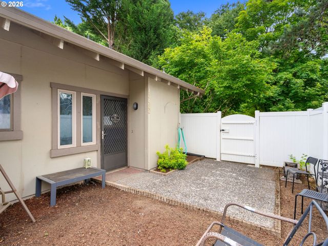 13422 Se MCGILLIVRAY Blvd, Vancouver, WA 98683