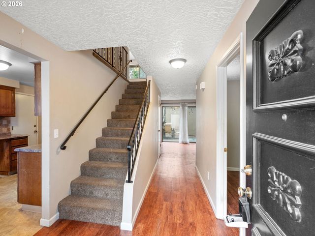 13422 Se MCGILLIVRAY Blvd, Vancouver, WA 98683
