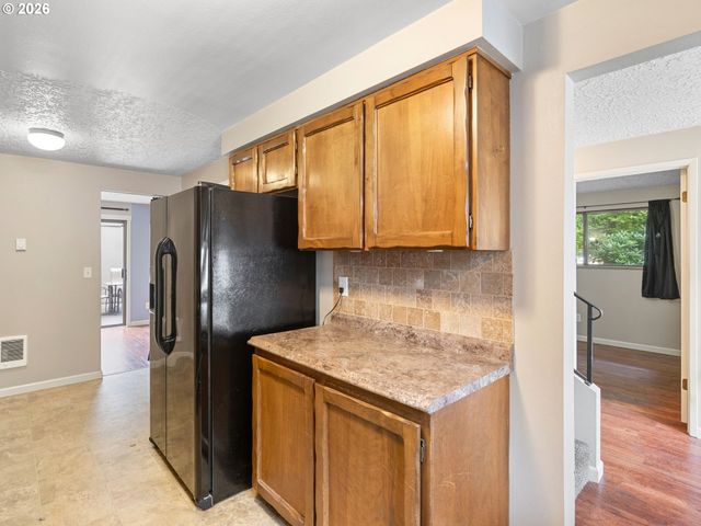 13422 Se MCGILLIVRAY Blvd, Vancouver, WA 98683