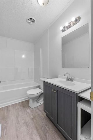 37 Kyle Drive, Benton, MO 63736