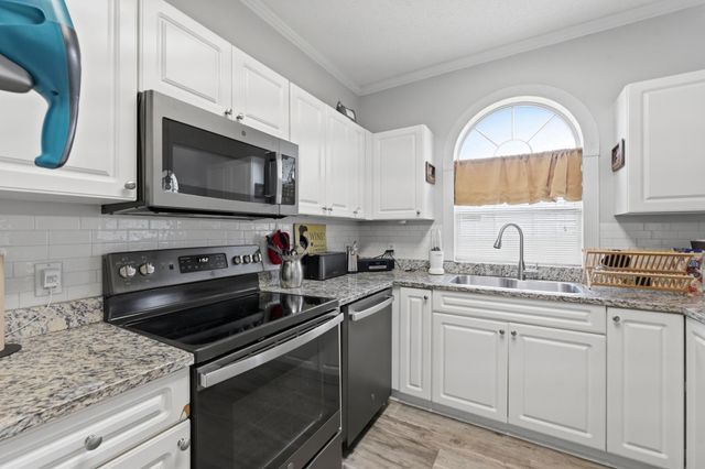 4665 Wild Iris Dr Apt 101, Myrtle Beach, SC 29577
