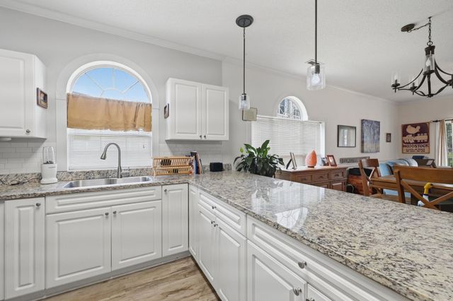 4665 Wild Iris Dr Apt 101, Myrtle Beach, SC 29577