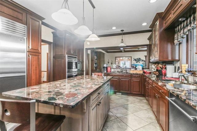 4900 Whitney Drive, Independence, MO 64055