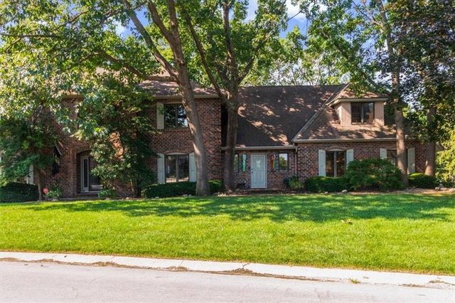 4900 Whitney Drive, Independence, MO 64055