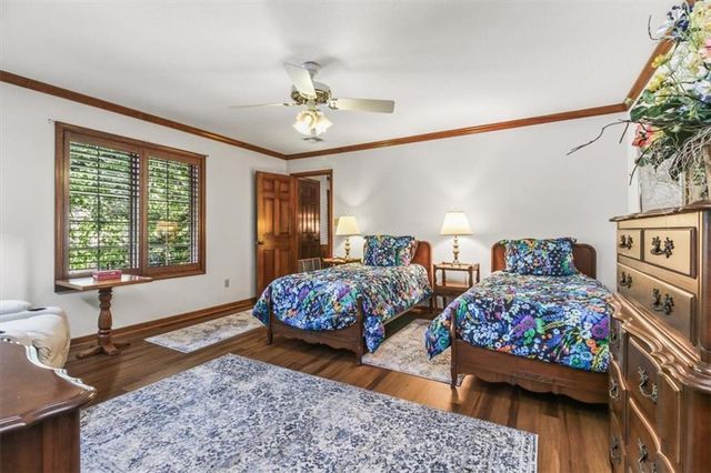 4900 Whitney Drive, Independence, MO 64055