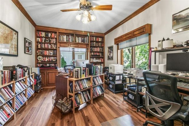 4900 Whitney Drive, Independence, MO 64055