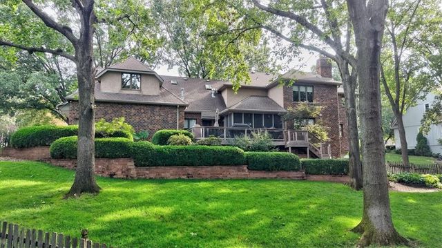 4900 Whitney Drive, Independence, MO 64055