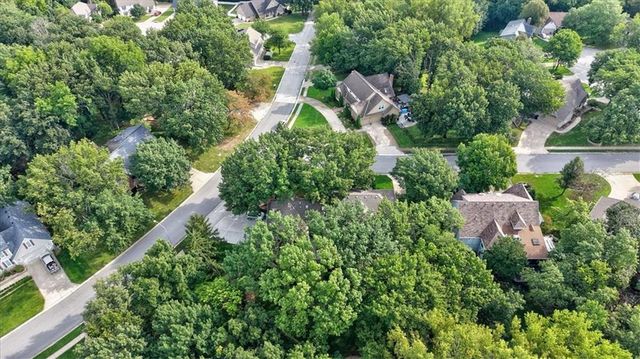 4900 Whitney Drive, Independence, MO 64055