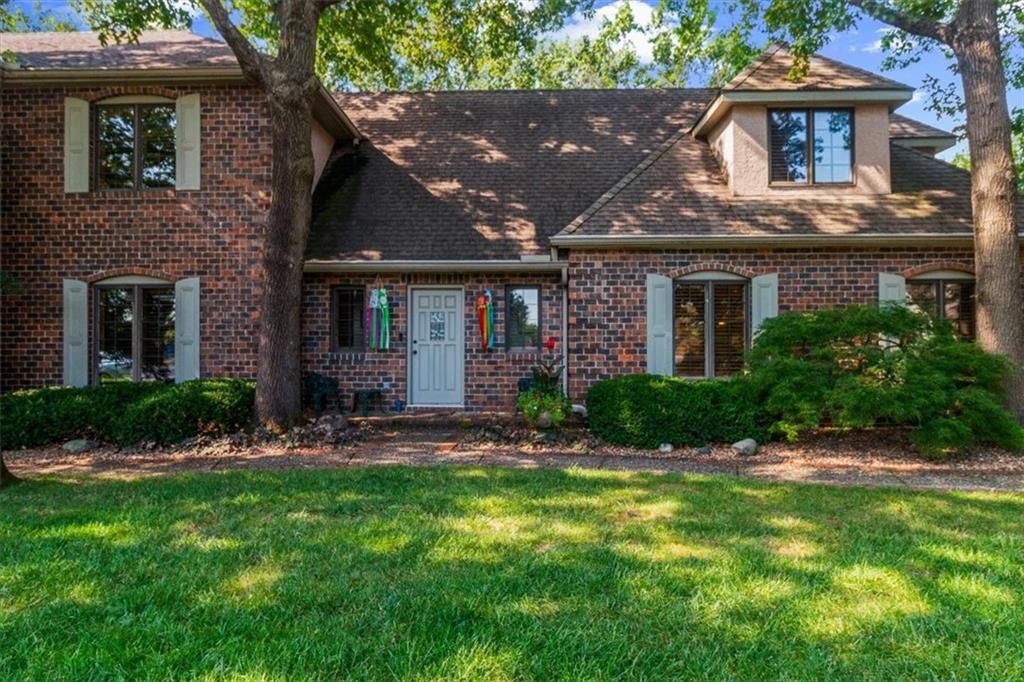 4900 Whitney Drive, Independence, MO 64055