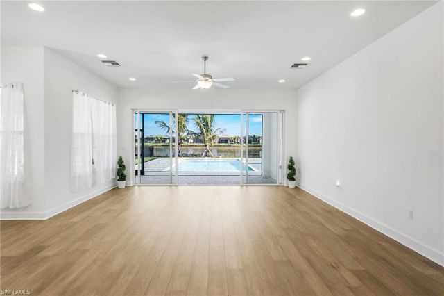 12243 Lotus AVE, Naples, FL 34120