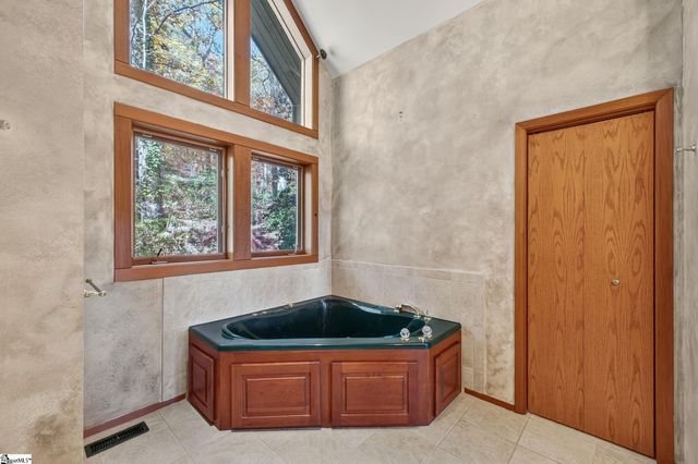 2 Deep Notch Way, Travelers Rest, SC 29690