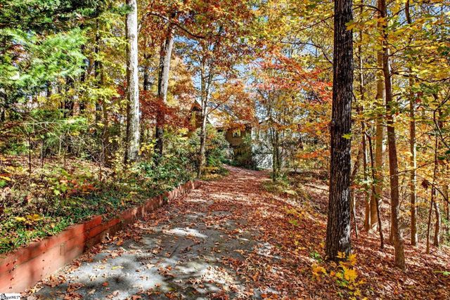 2 Deep Notch Way, Travelers Rest, SC 29690