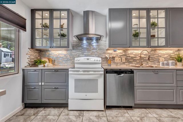 1162 Francine Ct, Concord, CA 94518
