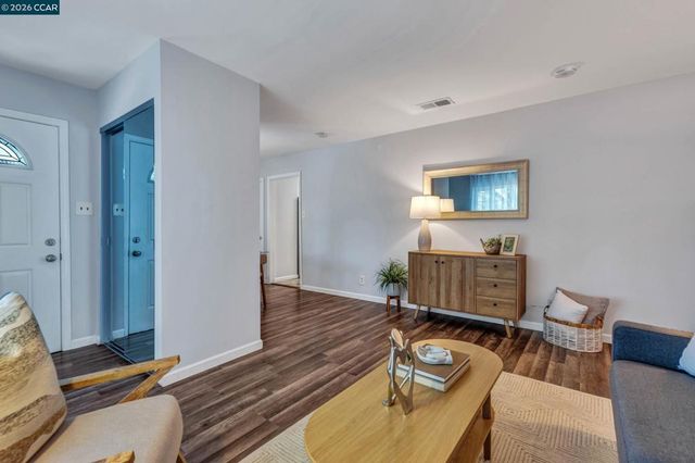 1162 Francine Ct, Concord, CA 94518