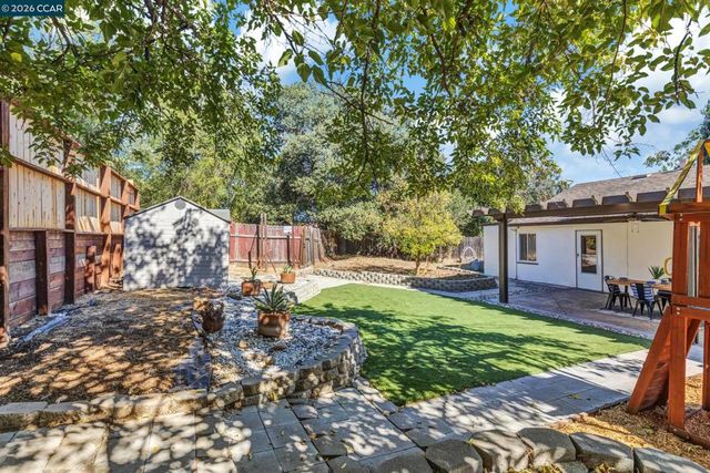 1162 Francine Ct, Concord, CA 94518
