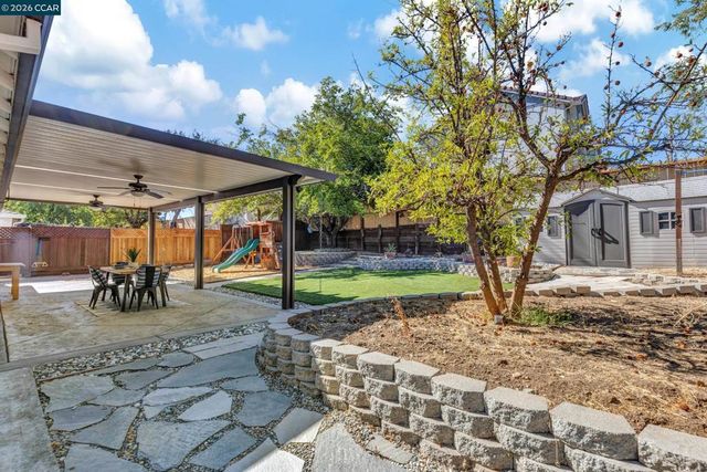 1162 Francine Ct, Concord, CA 94518