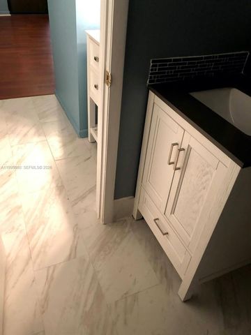 6858 NW 173rd Dr 305, Hialeah, FL 33015