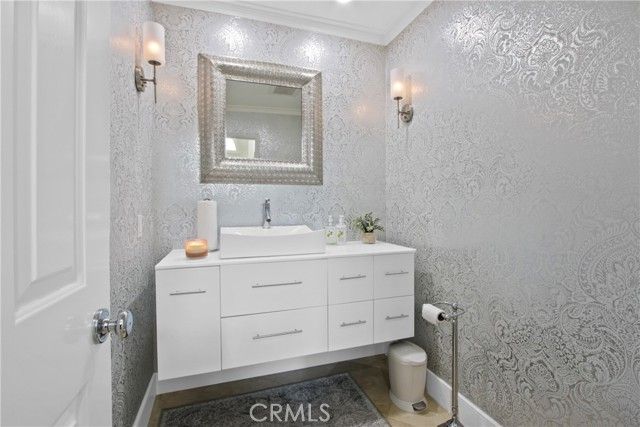 19355 Maidstone, Huntington Beach, CA 92648