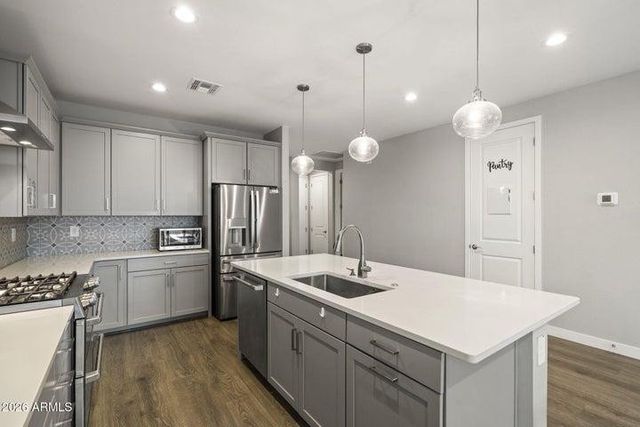 10768 W Kinderman Drive, Avondale, AZ 85323