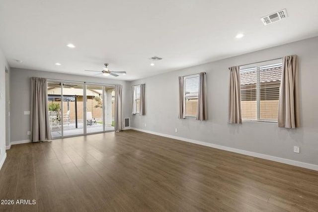 10768 W Kinderman Drive, Avondale, AZ 85323