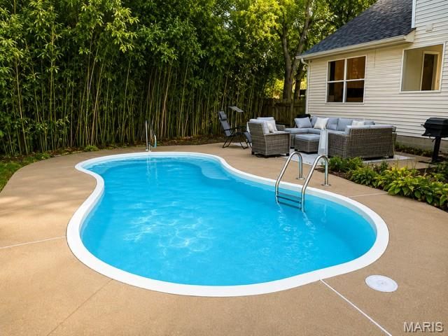 11917 Katiejo Court, Maryland Heights, MO 63043