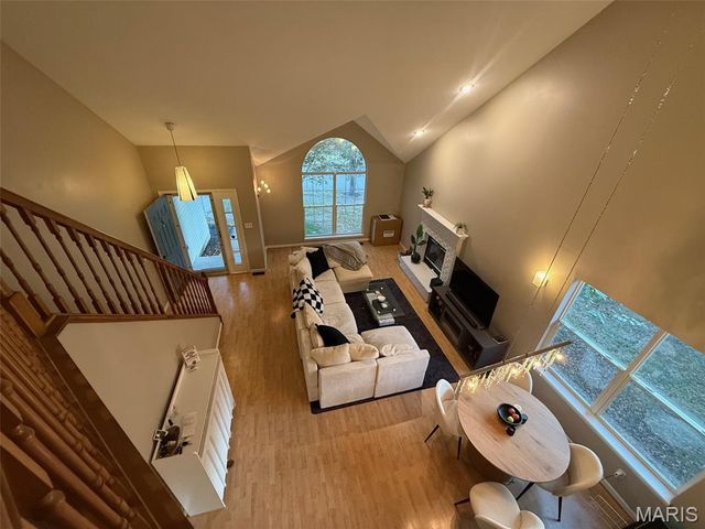 11917 Katiejo Court, Maryland Heights, MO 63043