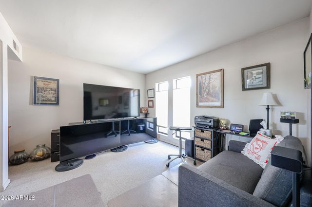 7045 E SWEETWATER Avenue, Scottsdale, AZ 85254