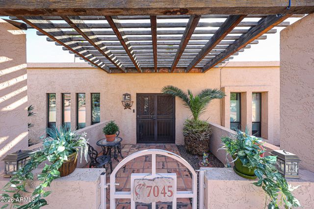 7045 E SWEETWATER Avenue, Scottsdale, AZ 85254