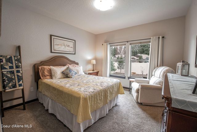 940 E Hurricane DR, Hayden, ID 83835