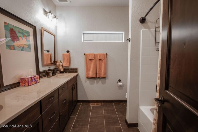 940 E Hurricane DR, Hayden, ID 83835