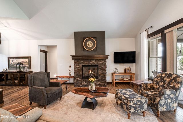 940 E Hurricane DR, Hayden, ID 83835