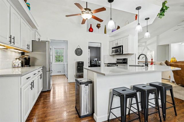 17 Longmeadow Lane, Niles, MI 49120