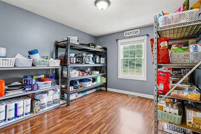 17 Longmeadow Lane, Niles, MI 49120