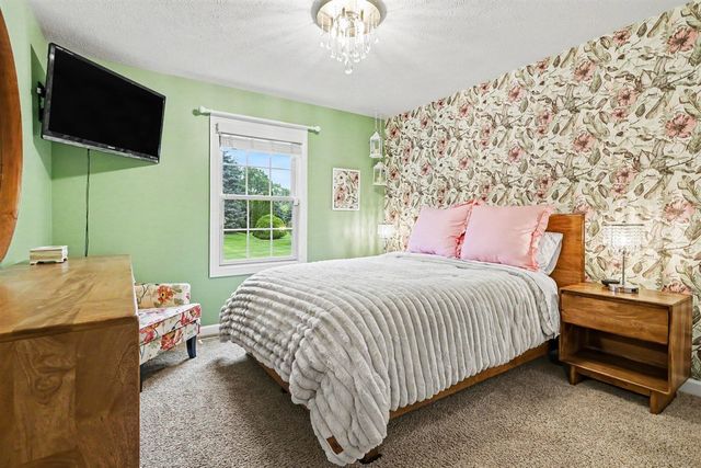 17 Longmeadow Lane, Niles, MI 49120