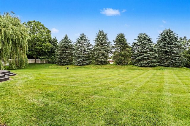 17 Longmeadow Lane, Niles, MI 49120