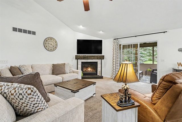 17 Longmeadow Lane, Niles, MI 49120