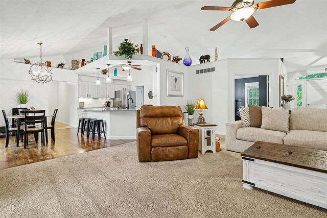 17 Longmeadow Lane, Niles, MI 49120
