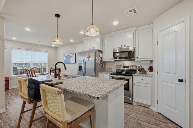 122 North Meadows, Pottsboro, TX 75076