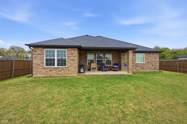 122 North Meadows, Pottsboro, TX 75076