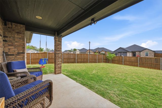 122 North Meadows, Pottsboro, TX 75076