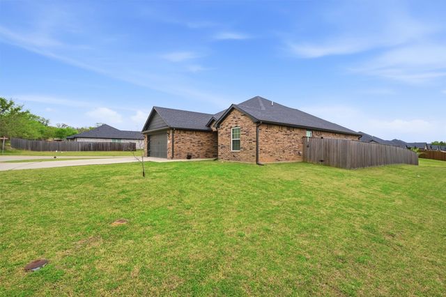 122 North Meadows, Pottsboro, TX 75076