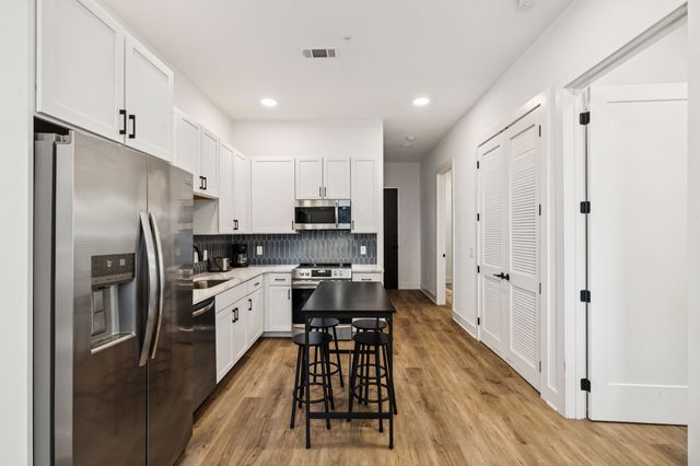 815 Main St Apt 103, Nashville, TN 37206