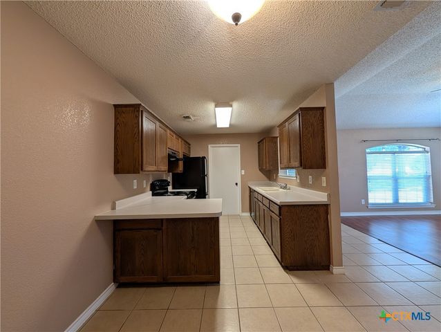 1644 W County Line Road, New Braunfels, TX 78130