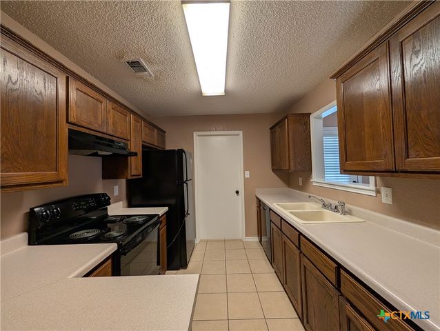 1644 W County Line Road, New Braunfels, TX 78130
