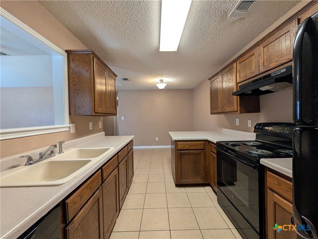 1644 W County Line Road, New Braunfels, TX 78130