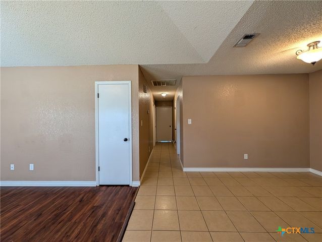 1644 W County Line Road, New Braunfels, TX 78130