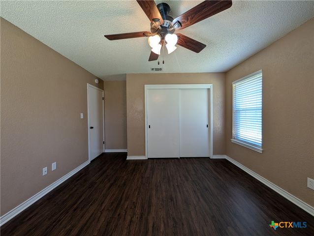 1644 W County Line Road, New Braunfels, TX 78130