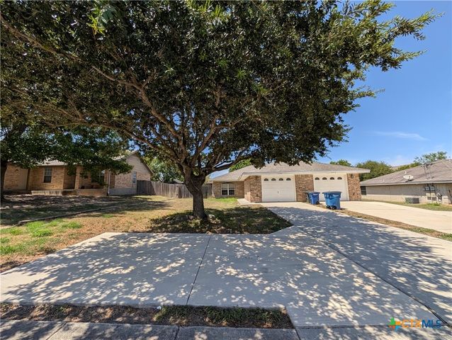 1644 W County Line Road, New Braunfels, TX 78130