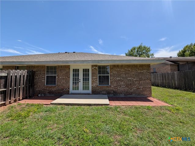 1644 W County Line Road, New Braunfels, TX 78130